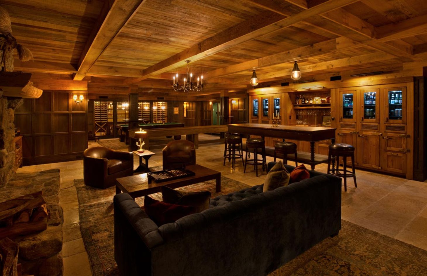 Lounge and bar in a lodge
